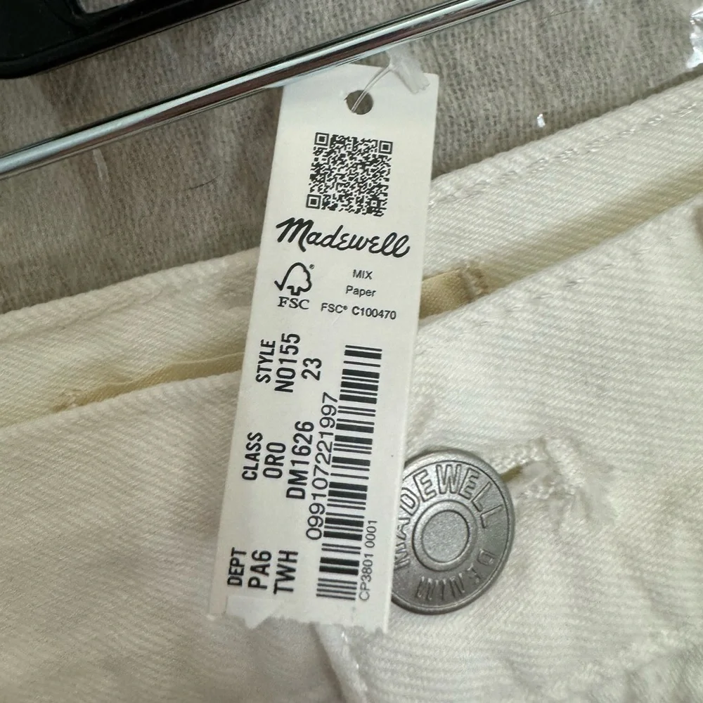 Madewell White Denim Harlow Pleated Shorts NWT